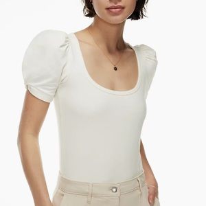 Aritzia cotton stretchy tee in black size M. Puffy sleeve detail. Tight fit